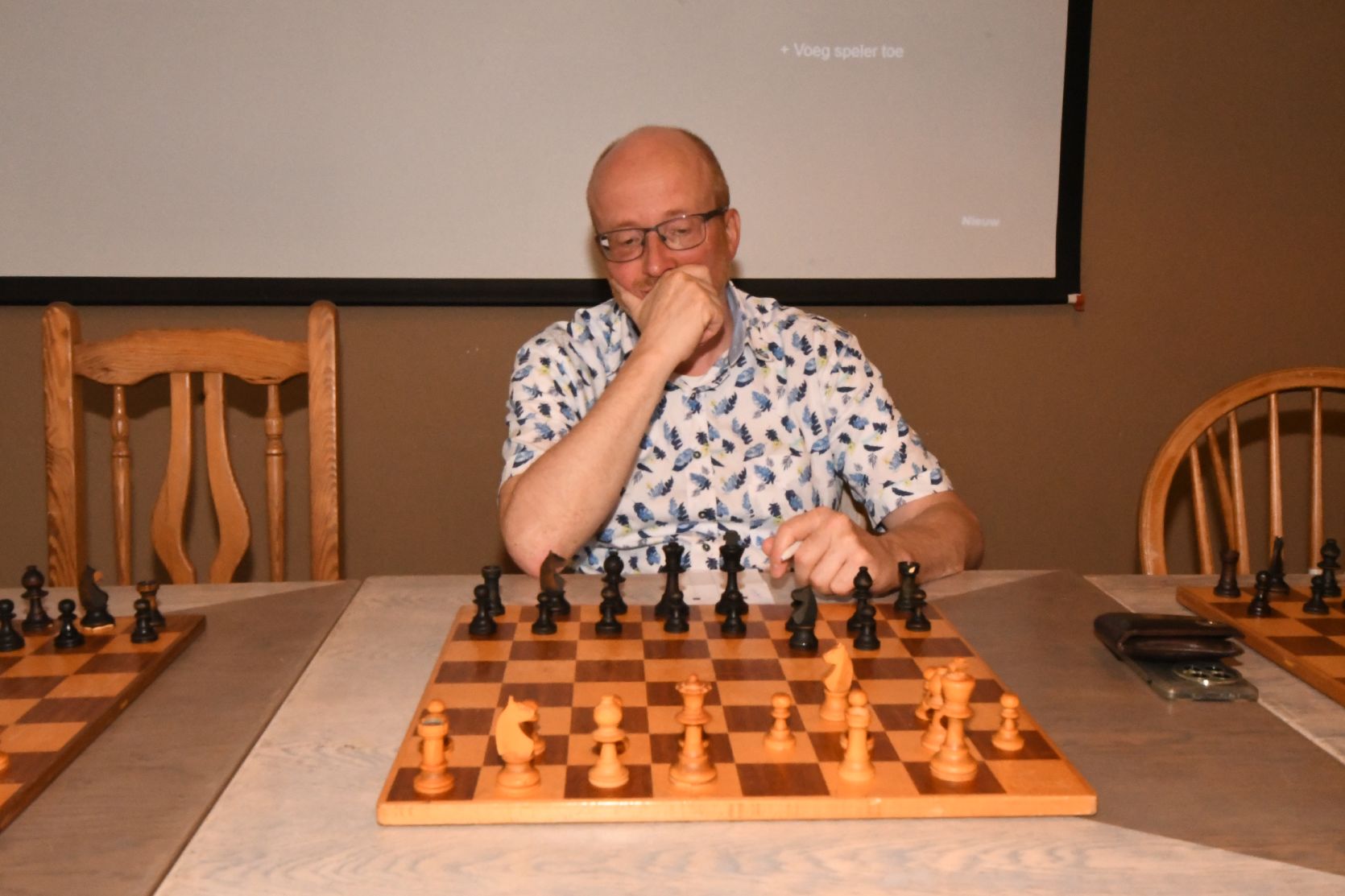 Senioren simultaan tegen clubkampioen Lennard